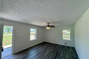 407 Church St, Pendergrass, GA 30567 - Photo 2