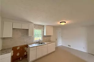 407 Church St, Pendergrass, GA 30567 - Photo 14