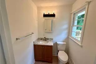 407 Church St, Pendergrass, GA 30567 - Photo 10