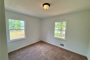 329 Church St, Pendergrass, GA 30567 - Photo 8
