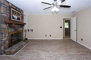 676 Elam Forest Ct, Stone Mountain, GA 30083 - Photo 18