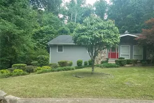 676 Elam Forest Ct, Stone Mountain, GA 30083 - Photo 2