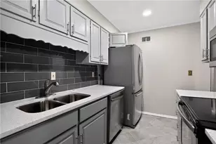 105 Glen Acres Ct, Decatur, GA 30035 - Photo 10