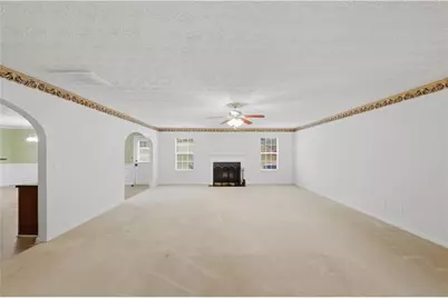 4693 Shaded Oak Lane, Forest Park, GA 30297 - Photo 10