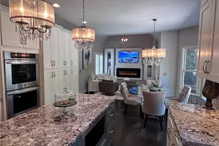 370 Oxford Meadow Run, Alpharetta, GA 30004 - Photo 8