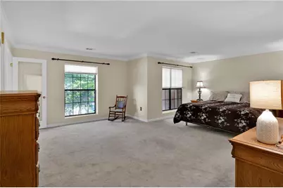 26204 Plantation Drive NE, Atlanta, GA 30324 - Photo 14
