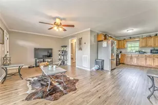 7 York Dr NE, Plainville, GA 30733 - Photo 2