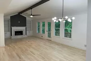 160 Boxelder Ln, Roswell, GA 30076 - Photo 6