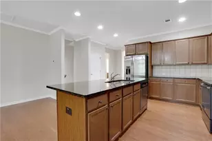 1300 Hopkins Dr, Decatur, GA 30033 - Photo 6