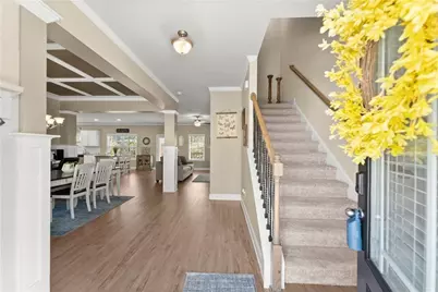 3929 Camden Court, Gainesville, GA 30506 - Photo 2