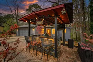 596 Willowgreen Ct, Conyers, GA 30094 - Photo 2