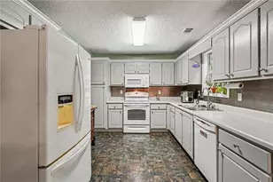 120 Lynnview Ct, McDonough, GA 30252 - Photo 16