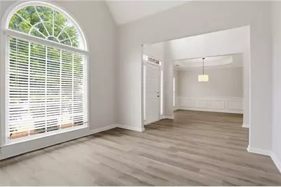 113 Middlebrooke Court, Canton, GA 30115 - Photo 2