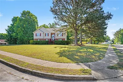 200 Treetop Drive, Hampton, GA 30228 - Photo 1