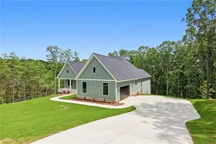 125 Scarlett Pippin Dr, Clarkesville, GA 30523 - Photo 2