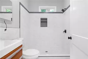 1055 Mayson Turner Rd, Atlanta, GA 30314 - Photo 20
