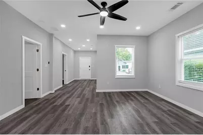 1055 Mayson Turner Road, Atlanta, GA 30314 - Photo 8
