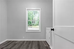 1055 Mayson Turner Rd, Atlanta, GA 30314 - Photo 16