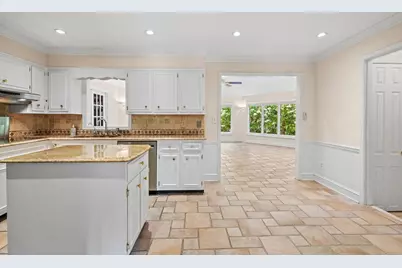 5054 Pine Bark Circle, Dunwoody, GA 30338 - Photo 6