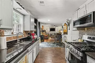 1142 W Shore Dr, Riverdale, GA 30296 - Photo 8