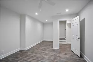 734 Olde Towne Ln, Marietta, GA 30068 - Photo 32