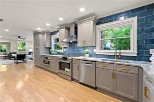 1186 Thomas Rd, Decatur, GA 30030 - Photo 12