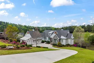 1634 Currahee Club Dr, Toccoa, GA 30577 - Photo 4