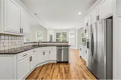 4621 Chartwell Chase Court, Flowery Branch, GA 30542 - Photo 14