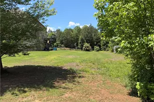 315 Rugged Creek Dr, Stockbridge, GA 30281 - Photo 2