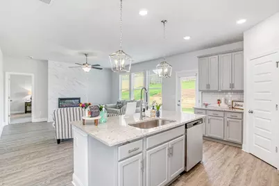 909 Nora Eloise Drive, Bonaire, GA 31005 - Photo 18