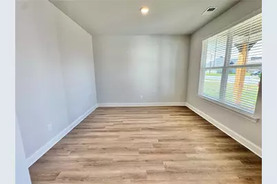 909 Nora Eloise Drive, Bonaire, GA 31005 - Photo 4
