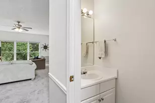 2572 Pembrooke Way, Lawrenceville, GA 30044 - Photo 14