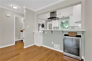 4 Holly Downs Ct NW, Atlanta, GA 30318 - Photo 4