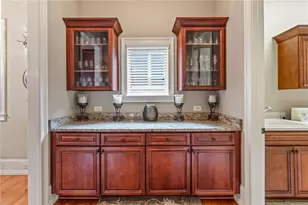 4446 Magnolia Club Cir, Sugar Hill, GA 30518 - Photo 18