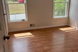 1070 Meadowsong Cir, Lawrenceville, GA 30043 - Photo 8