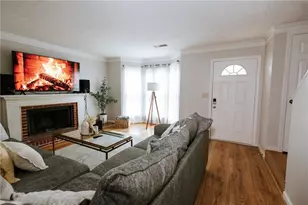 1013 Huntington Trce SE, Smyrna, GA 30082 - Photo 2