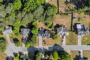 241 Fox Run, Loganville, GA 30052 - Photo 28