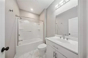 2087 Holtz Ln, Atlanta, GA 30318 - Photo 26