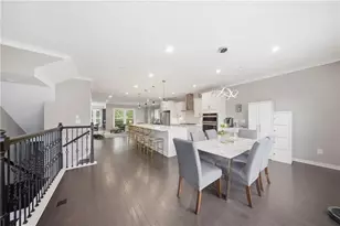 2087 Holtz Ln, Atlanta, GA 30318 - Photo 12