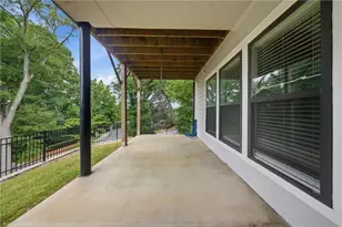 2087 Holtz Ln, Atlanta, GA 30318 - Photo 42
