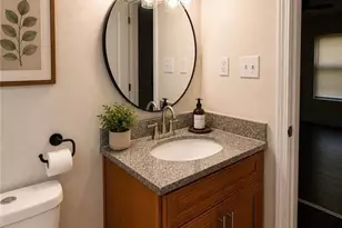 1149 Isa Dr SE, Atlanta, GA 30315 - Photo 10