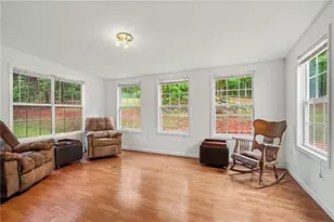 831 Riverwood Dr, Monroe, GA 30655 - Photo 8