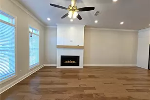 1005 Crown Oak St, Alpharetta, GA 30022 - Photo 16