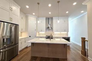 1005 Crown Oak St, Alpharetta, GA 30022 - Photo 12