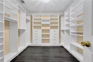 1010 Chapel Hill Dr, Lawrenceville, GA 30045 - Photo 10