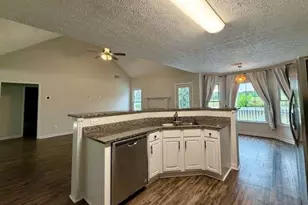 753 Coleen Dr, Winder, GA 30680 - Photo 4