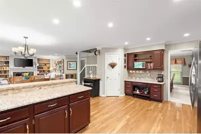 4165 Westchester Crossing NE, Roswell, GA 30075 - Photo 2