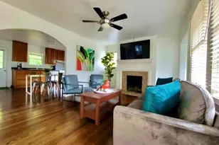 1267 Holly St NW, Atlanta, GA 30318 - Photo 2