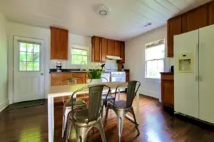1267 Holly St NW, Atlanta, GA 30318 - Photo 10