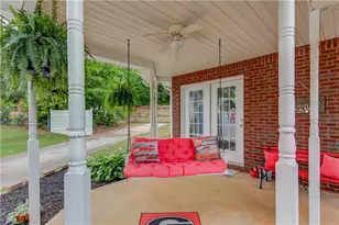302 Greenleaf Ct, Loganville, GA 30052 - Photo 4